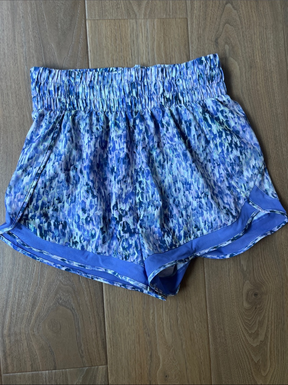 Athleta High Rise Mesh Racer Run 3” Short
